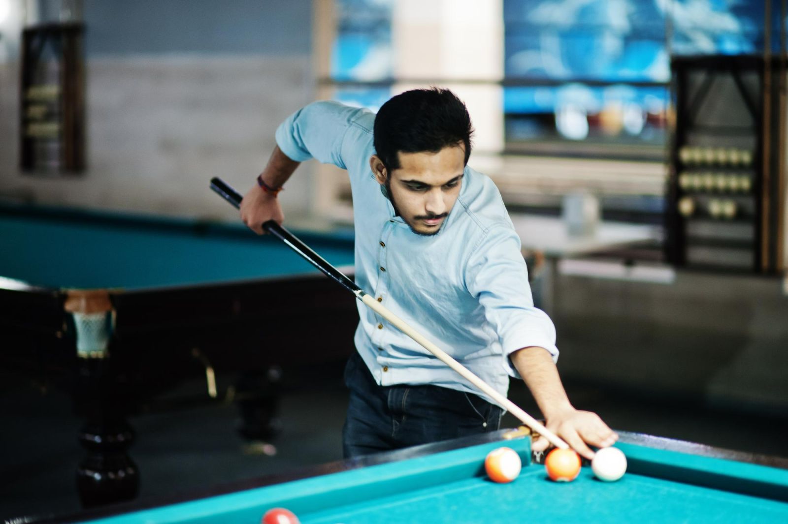 Harsono Billiard: Menjaga Tradisi Meja Biliar di Tengah Perkembangan Cilacap